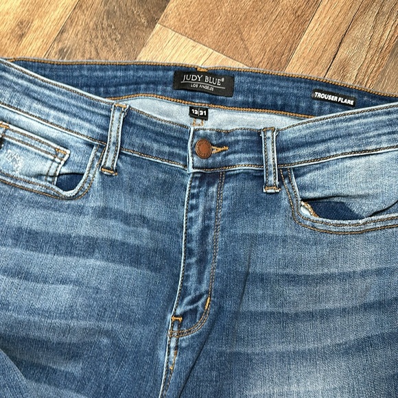 Like New Judy Blue Jean Flairs - Picture 5 of 13